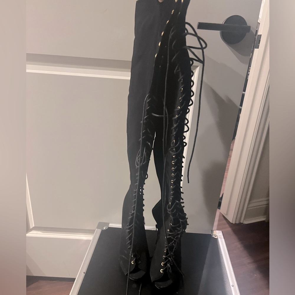 Women’s open toe lace up boots